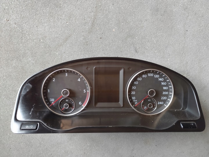 dials dials predkosciomierz VW T5 LIFT 7E0920870J