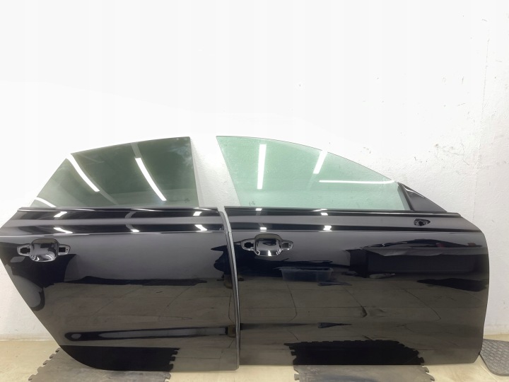 AUDI A7 4G FL LIFT dveře pravý záď zadní LY9T originál LAKIER W barva