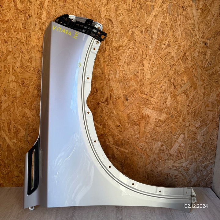 fender front right SUZUKI VITARA III 2020 ROK