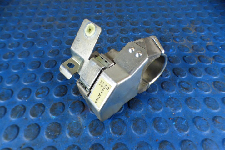 blocking of the steering wheel 81900-3W700 europa KIA SPORTAGE III