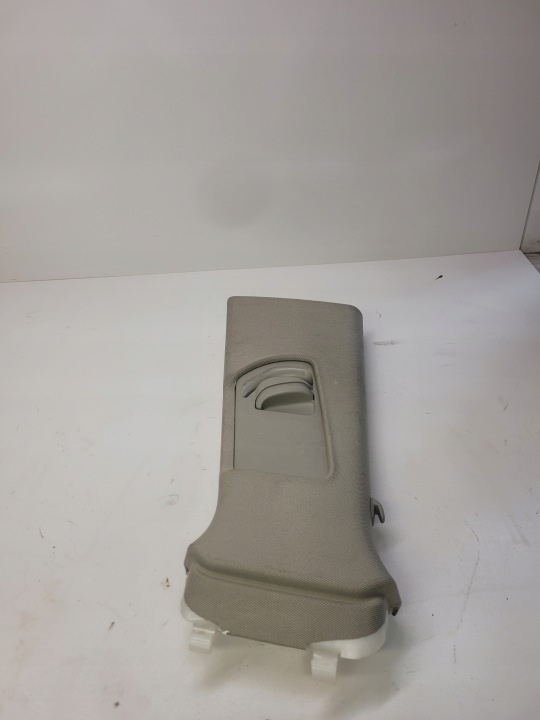 Kryt SLUPKA B ľavá AUDI Q5 8R 8R0867243B
