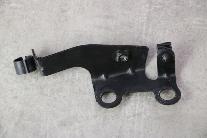 BMW 5 F10 F11 535i 6 F12 F13 640i N55 Halter PRZEWODU OLEJOWEGO 7589762