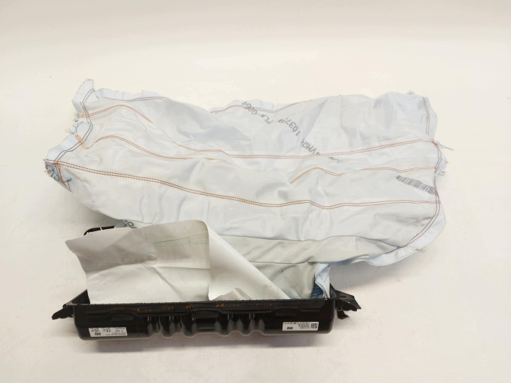 BMW G02 X4 M40i 2023 Airbag Airbag genoux Chauffeurs WYBUCH ! 3126408