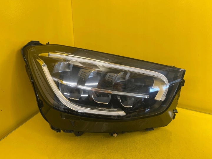 Licht rechts MERCEDES GLC W253 LIFT FULL LED 19- A2539060204