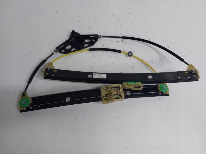 SKODA OCTAVIA III 12-20 R. window regulator front right 5E0837462B