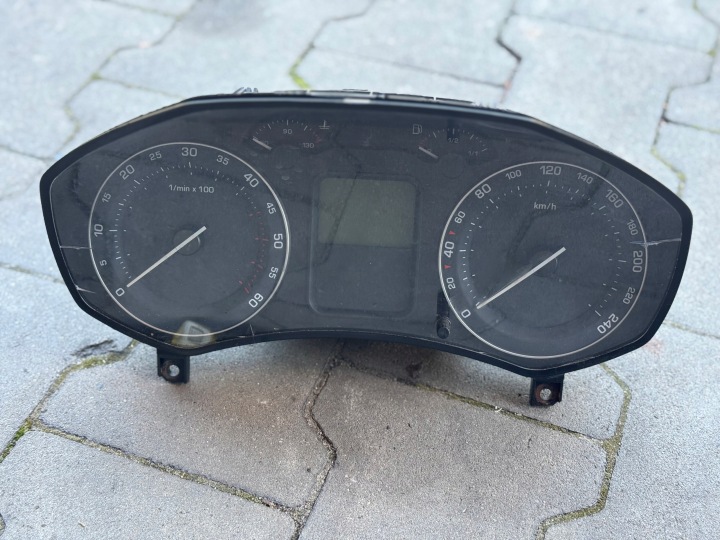 dials dials SKODA OCTAVIA II 1Z0920812H EUROPA