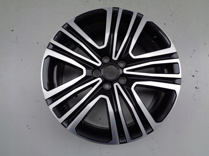CERCHIO di alluminio SEAT 6,5JX17 ET48 5X100 NR 652 6F9601025A