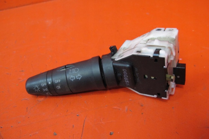 NISSAN NV200 09- switch MANETKA of the lights of indicators 0608SN