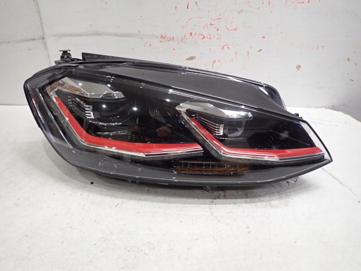 Feux phare Avant Avant Droit VW GOLF VII GTI LIFT 2017- FULL LED 5G1941060E