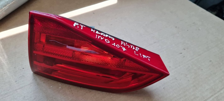 A4 B8 S4 FANALE FARO del cofano Destro Destra posteriore posteriore KOMBI 8K9945094