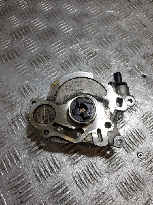 pumpa VACUM VAKUM SEAT ALTEA XL 03L145207 1.6 TDI