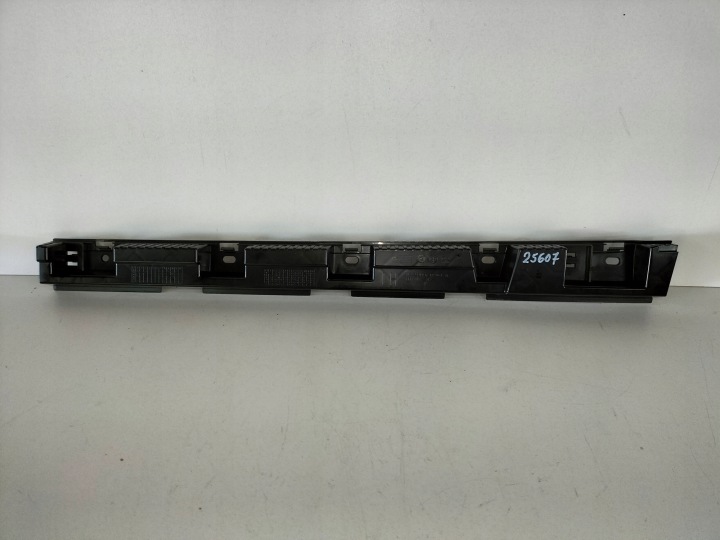 SUPPORT PLAQUE MOULAGE PROGOWEJ GAUCHE BMW X1 E84 09