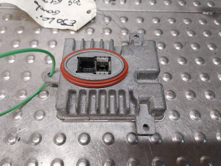 Unité de contrôle XENON 7237647 BMW E84 X1 E90 E91 F01 F02 F04 F10 F11 F20 F21
