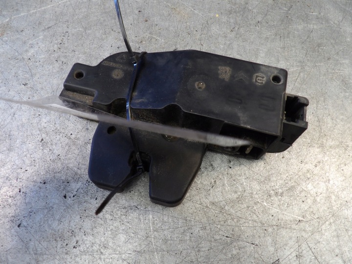 DE LA SERRURE DE LHAYON CITROEN C3 ET 1,4HDI 9646091580