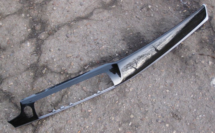 BMW F10 LIFT 2.0 D XD 14R lišta konzoli DEKOR 9192943