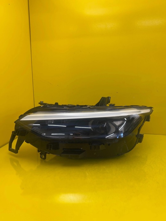 far lijeva prednja VW ID.7 IQ Light Full Led 14B941035A