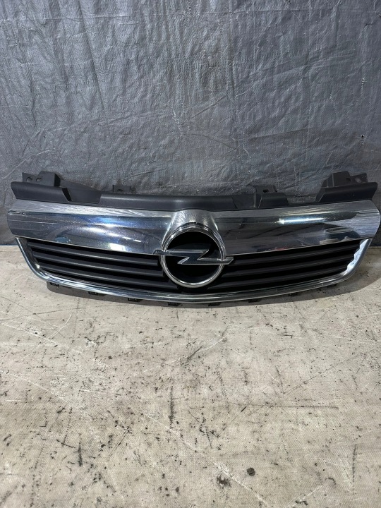 Grille Grille/masque OPEL ZAFIRA B 2006R. 13136136