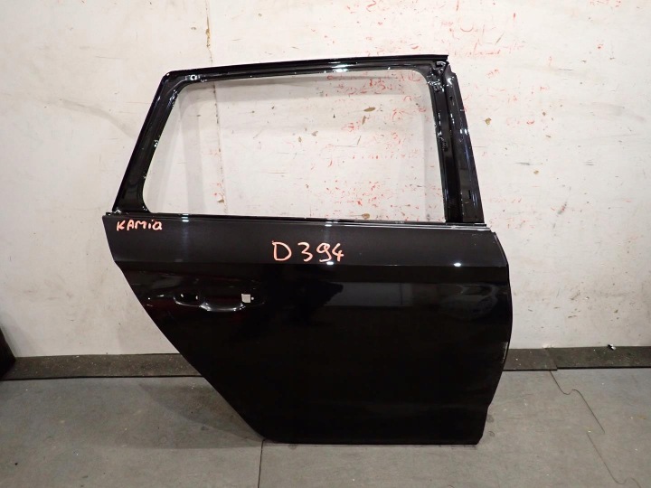 dvere zadok zadné pravé SKODA KAMIQ 2019- 658833312B