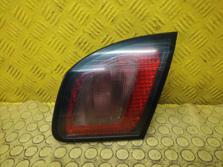 NISSAN PRIMERA P11 lámpa jobb far W KLAPE 265509F610