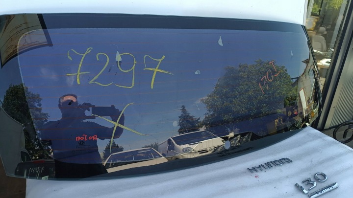 HYUNDAI I30 i HB prozor stražnji dio zadnja hauba gepek 09-12R