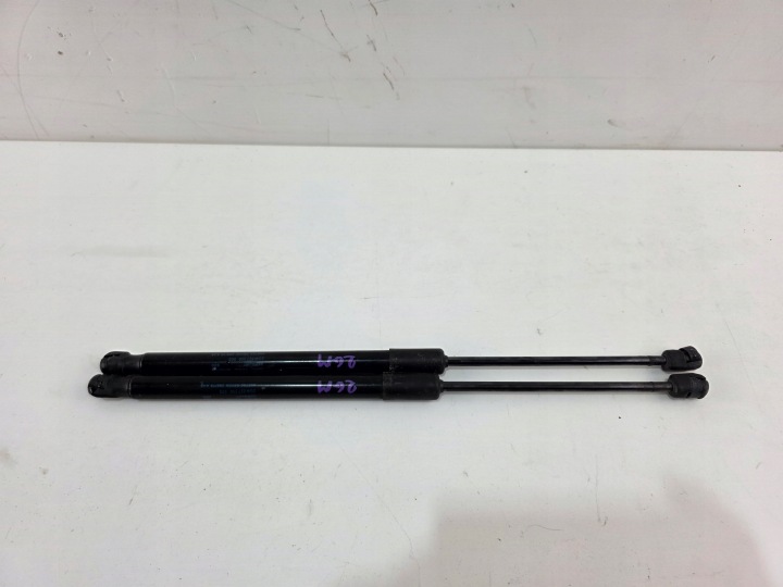 SILOWNIKI TELESKOPY du capot VW T-CROSS 2GM 2GM827550
