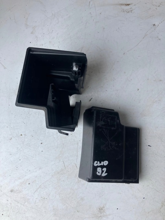 Boîte Boîte PRZEKAZNIKOW RENAULT CLIO V 243129358R 252361535R