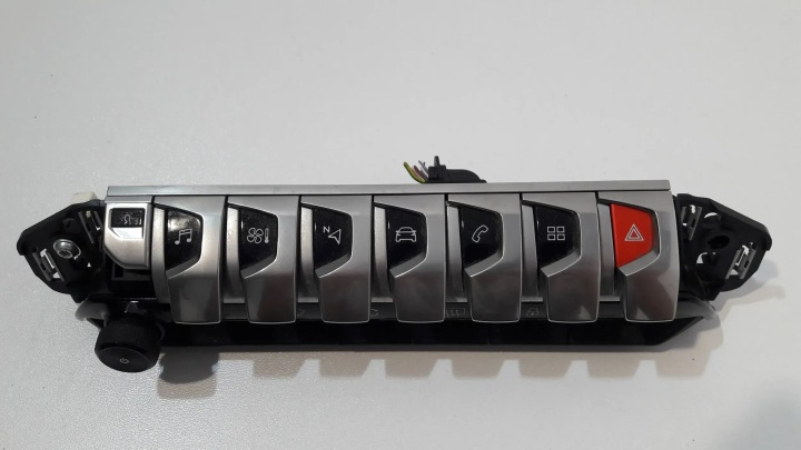 Peugeot 3008 II control panel of the air conditioning 98249155DX (P11)