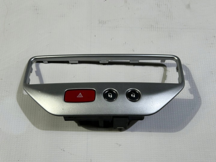 Panel Bouton dekor Châssis du tableau de bord rozdzielczej Maserati GranTurismo 2008