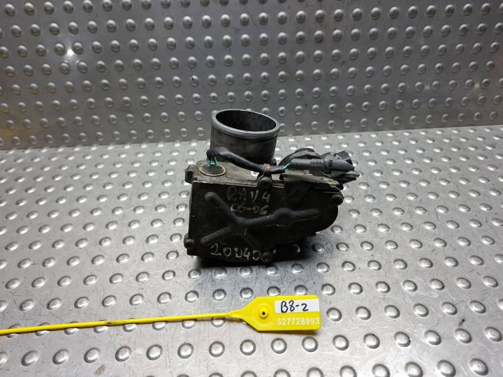 Drosselklappenstellmotor TOYOTA RAV 4 II 00-06 2.0 D4D 89672-21020