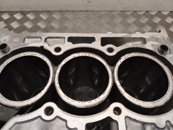 ENGINE BLOOK RENAULT 1, 0 TCE H4D450 10