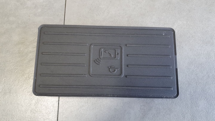 Audi A3 8Y Ladowarka indukcyjna 4N0035502D