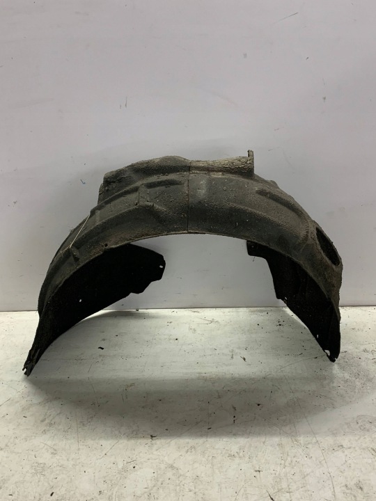 podblatník pravý předek pravé přední AUDI A6 C6 LIFT (2008-2011) SEDAN