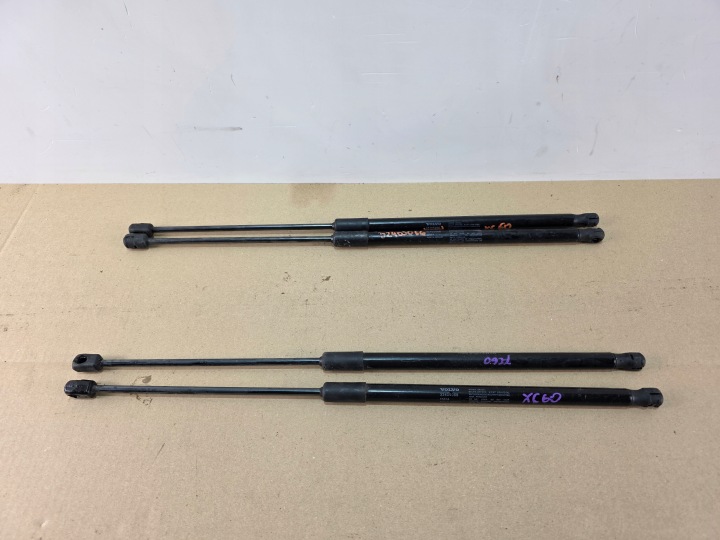 tlumič teleskop kapoty VOLVO XC60 II LIFT 32405066