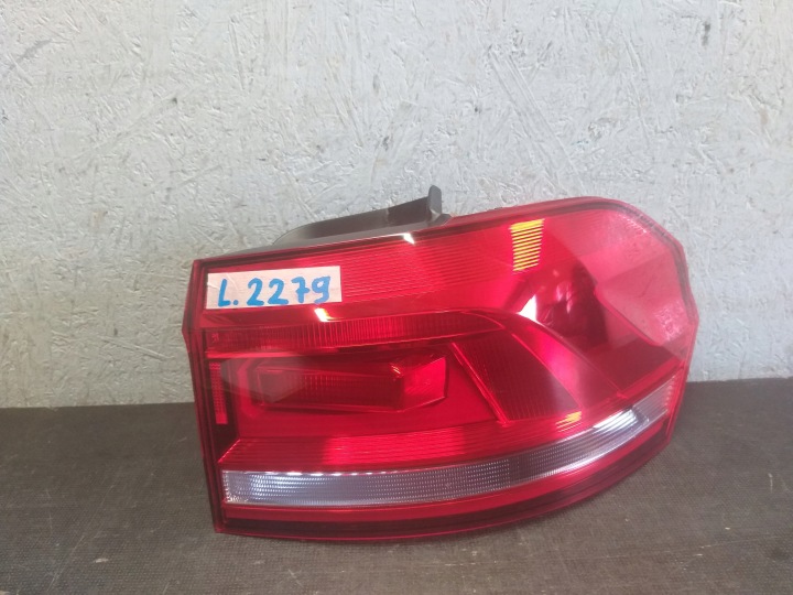 Licht heck rechts VW TOURAN 15- 5TA945096D