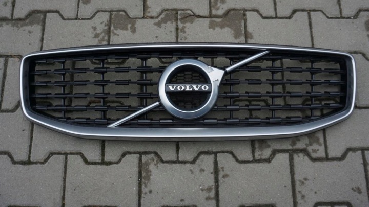 VOLVO S60 V60 II R-design - maska maska chladiče