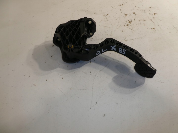 SEAT VW SKODA spojkový pedál pumpa 1K0721796E