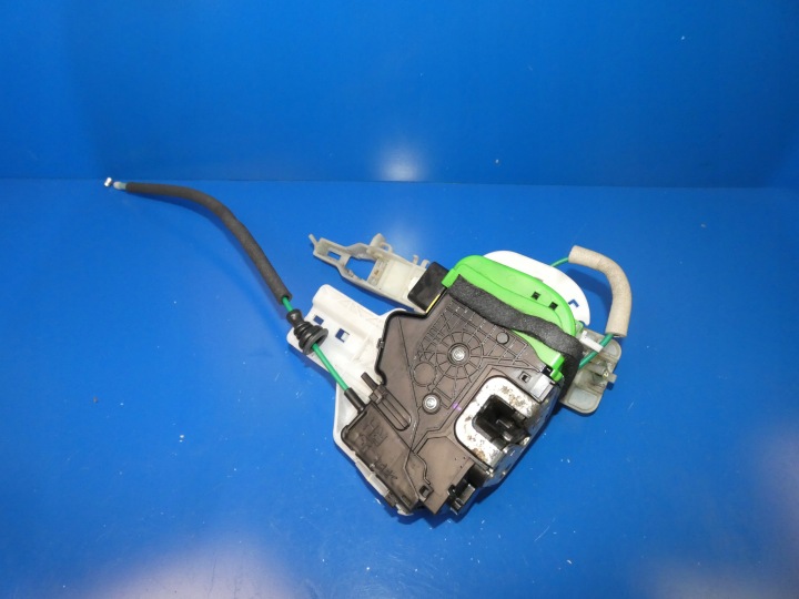 HYUNDAI I40 DE LA SERRURE PORTIÈRE DROITE AVANT