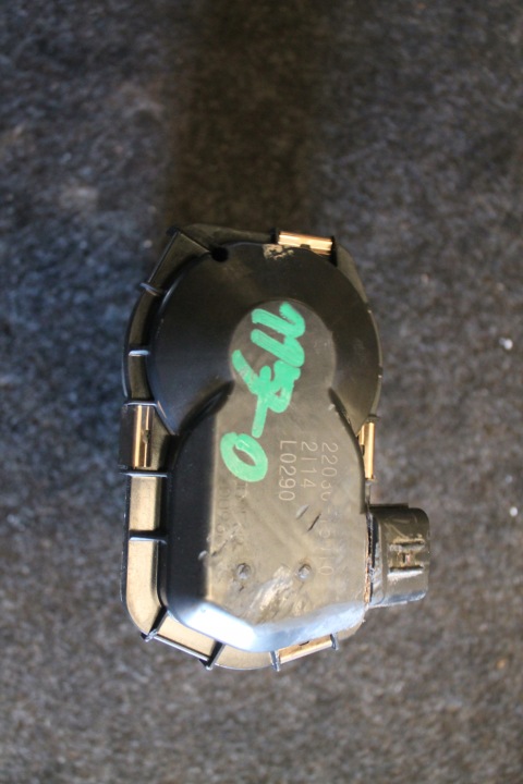 1170. throttle flap TOYOTA YARIS CROSS 2203015010