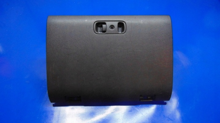 Boîte a gant passager Inférieur EUROPA MITSUBISHI PAJERO III 00-06R