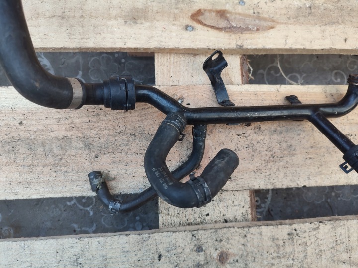 pipe wiring hose of water Audi Volkswagen 038121058BF