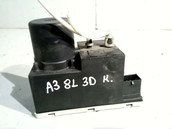 Audi A3 8L Pompe Central de la serrure 8L0862257D