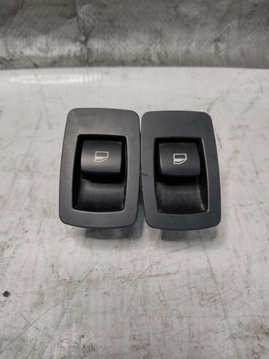 ovladac okna BMW E90 6945874