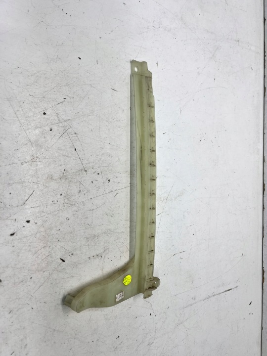 PROWADNICA Vitres Gauche Arrière AUDI Q5 FY 80A839067