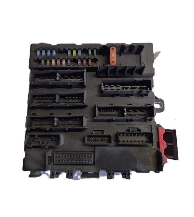 boîte module BSI 13205774 OPEL SIGNUM VECTRA C