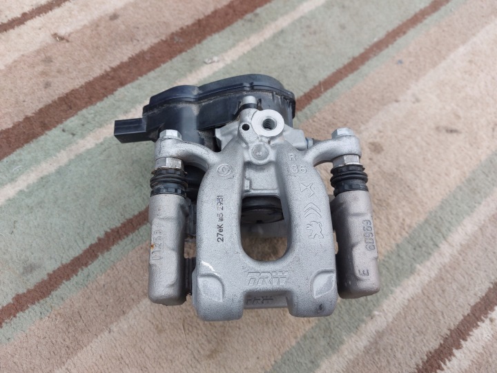 OPEL CORSA F 23r GS-LINE Bremssattel Bremse Sattel Brems- rechts heck 9842295180 neu