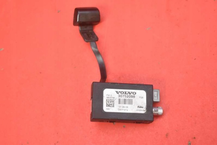 AMPLIFICATORE ANTENY 30752098 VOLVO XC90 1 e 06-14
