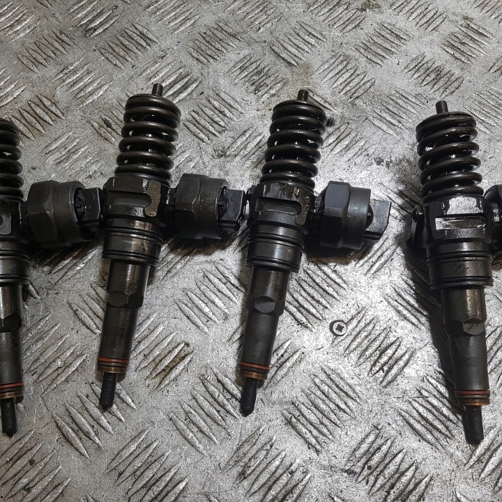 POMPOWTRYSKIWACZE KOMPLET FORD GALAXY MK1 038130073H