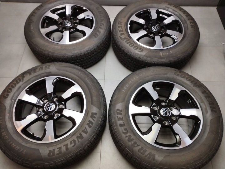 Volkswagen Amarok II ruote CERCHI RUOTE 18 GOODYEAR 255/65 6X139,7