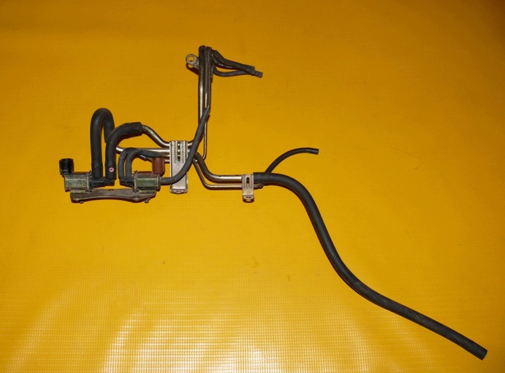 valves vacual throttle MITSUBISHI OUTLANDER and 1 2.0 16V 136KM 03