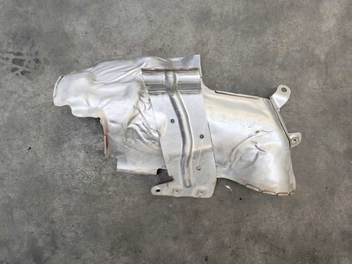 MINI F56 LCI Couverture tablier moteur TERMICZNA 4A1D049